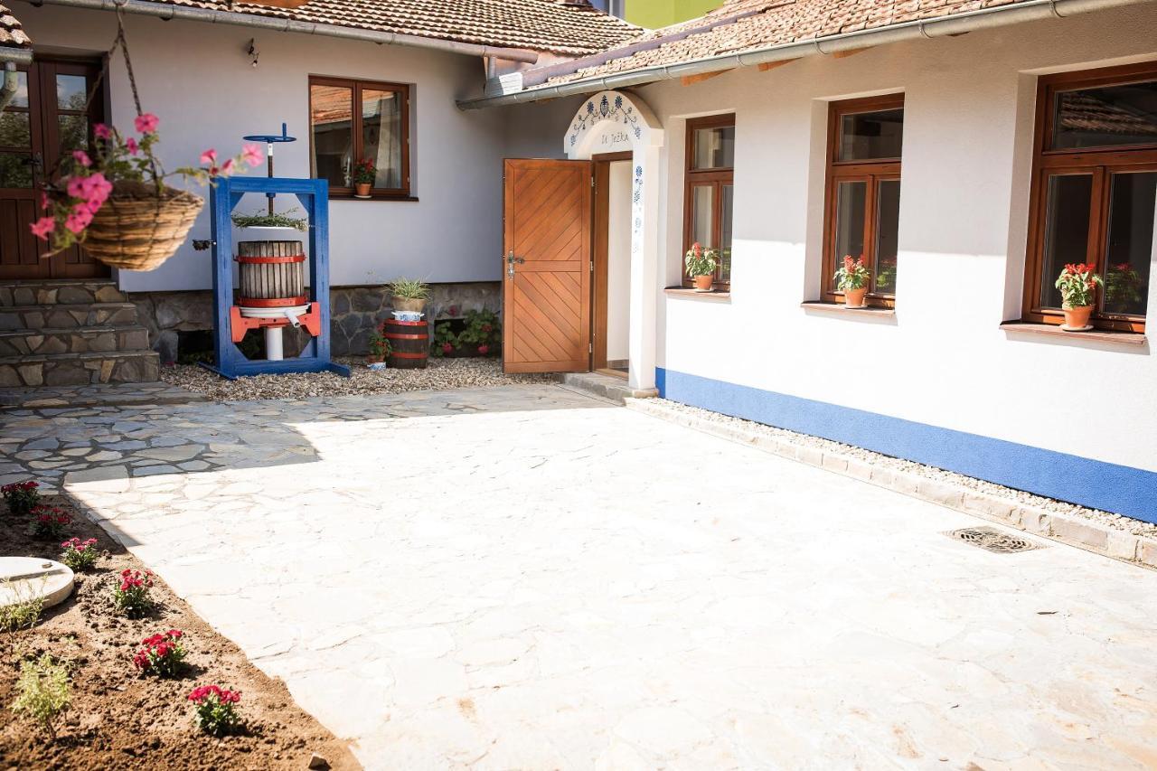 Chalupa U Jezka Morkŭvky Esterno foto
